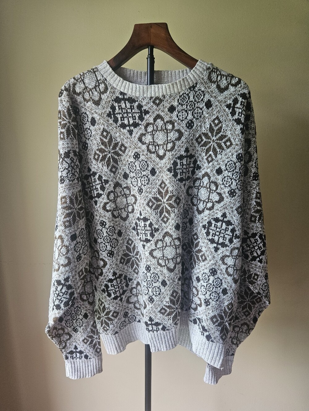 Crossings Women's Gray and Brown Patterned Crewneck Sweater Size XL
